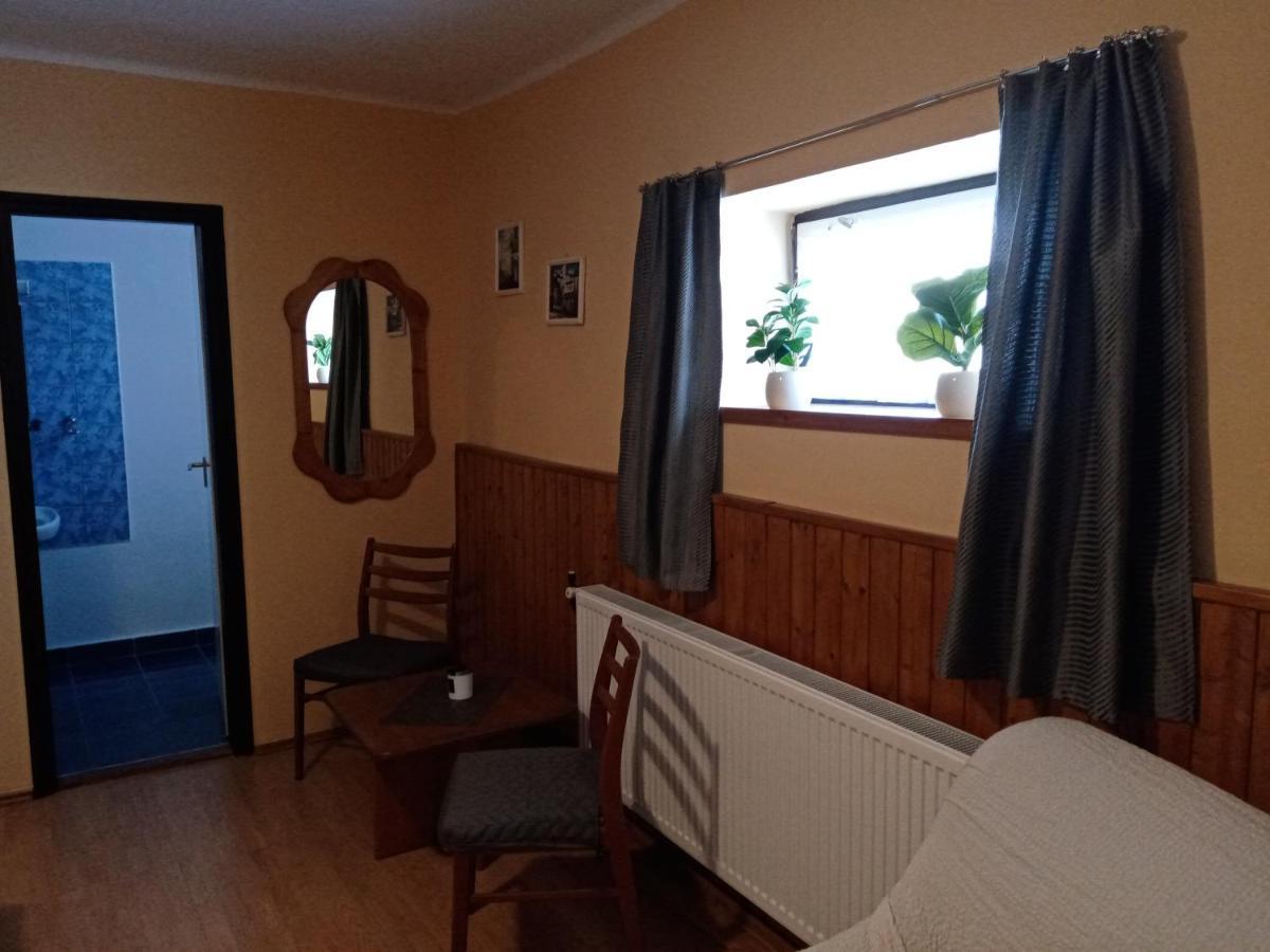 Vendektanya Vendeghaz Hotel Tapolca Luaran gambar