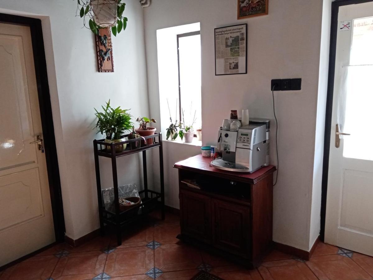 Vendektanya Vendeghaz Hotel Tapolca Luaran gambar