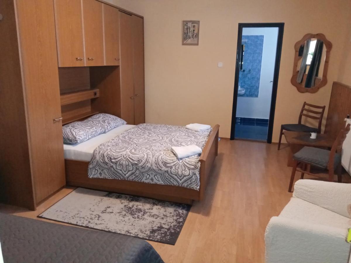 Vendektanya Vendeghaz Hotel Tapolca Luaran gambar