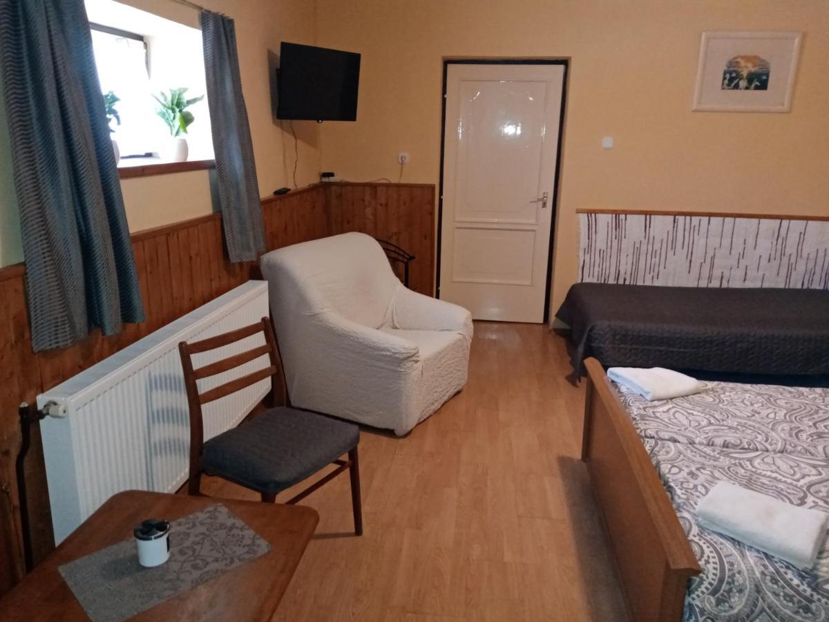 Vendektanya Vendeghaz Hotel Tapolca Luaran gambar