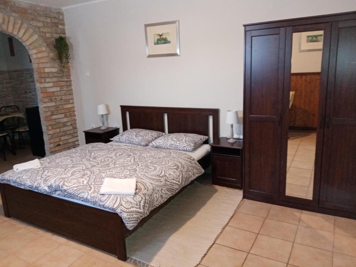 Vendektanya Vendeghaz Hotel Tapolca Luaran gambar