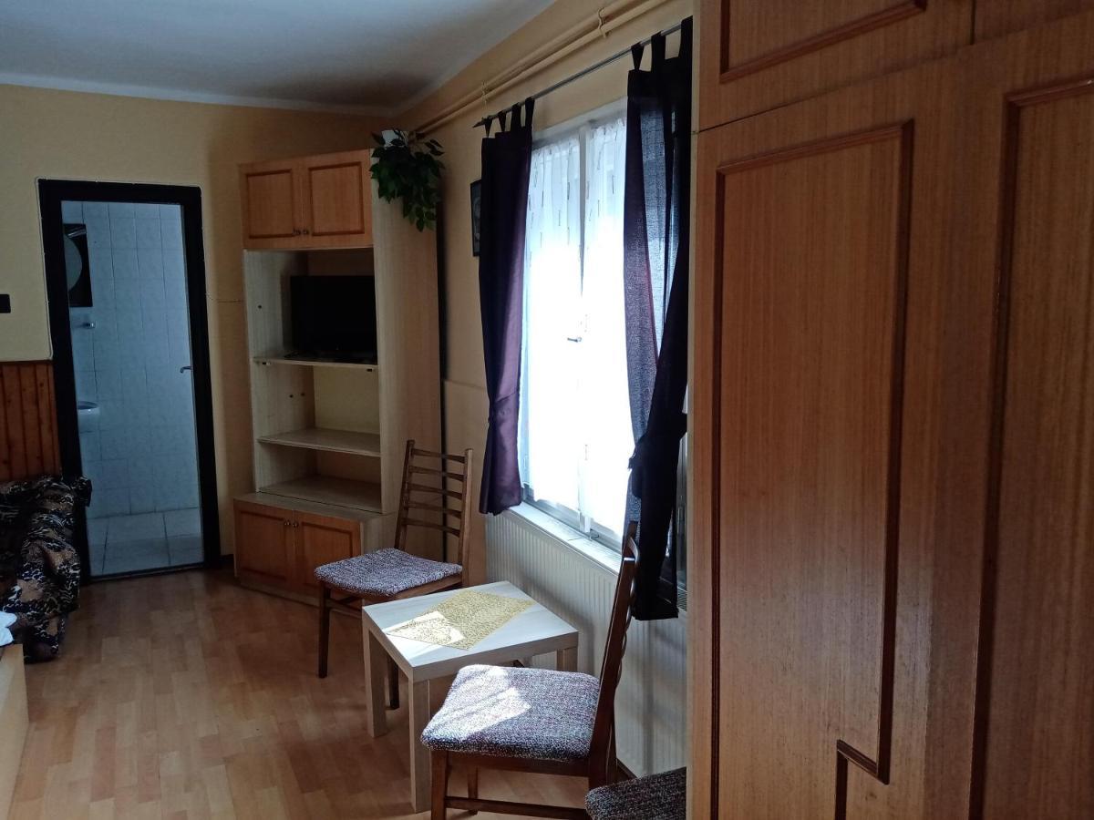 Vendektanya Vendeghaz Hotel Tapolca Luaran gambar