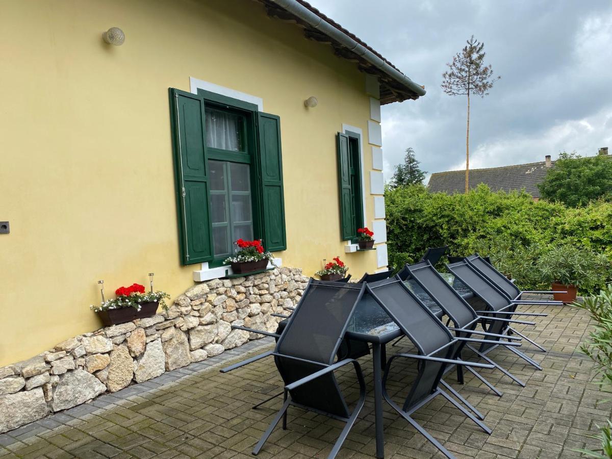 Vendektanya Vendeghaz Hotel Tapolca Luaran gambar