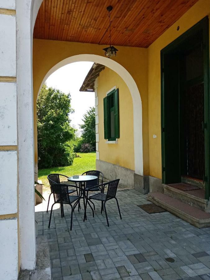 Vendektanya Vendeghaz Hotel Tapolca Luaran gambar